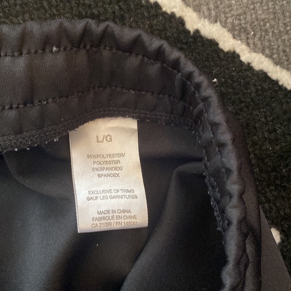 ❤️All $20 items are 2/$30❤️Kendall and Kylie oversized Sweatpants - Picture 4 of 6